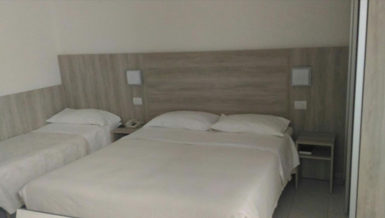 Hotel Monti 리미니 외부 사진